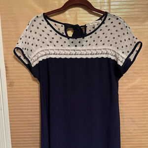 FAITH & JOY~ NAVY POLKA DOT~ BLOUSE~M